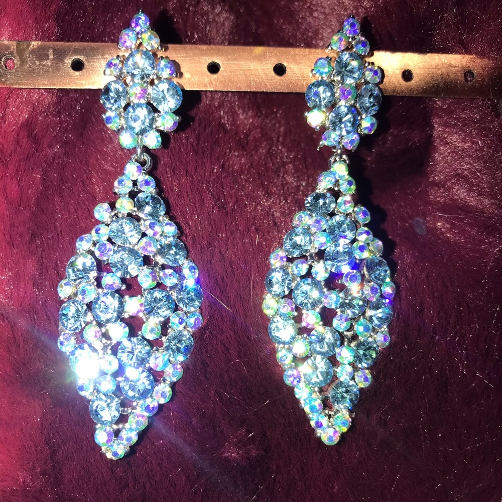 Brand new Baby blue crystal pageant earrings!